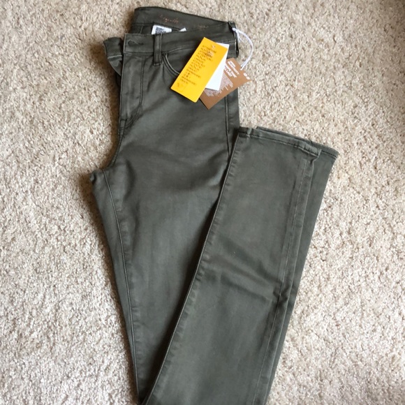 H&M Pants - NWT Army green skinny jeans